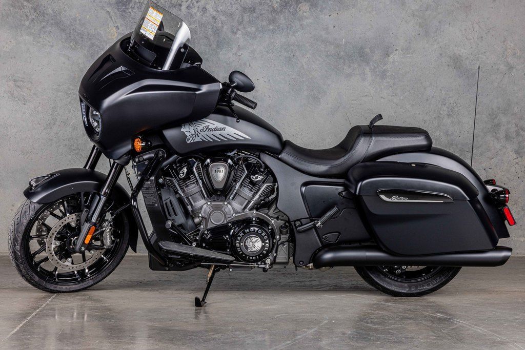 2026 Indian Motorcycle CHIEFTAIN POWERPLUS DARK HORSE 385548 DARK HORSE in Centerville, UT