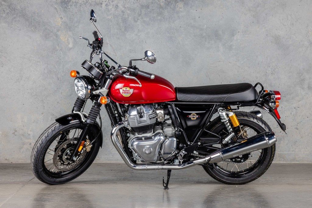 2026 Royal Enfield INT 650 382619 BASE in Centerville, UT