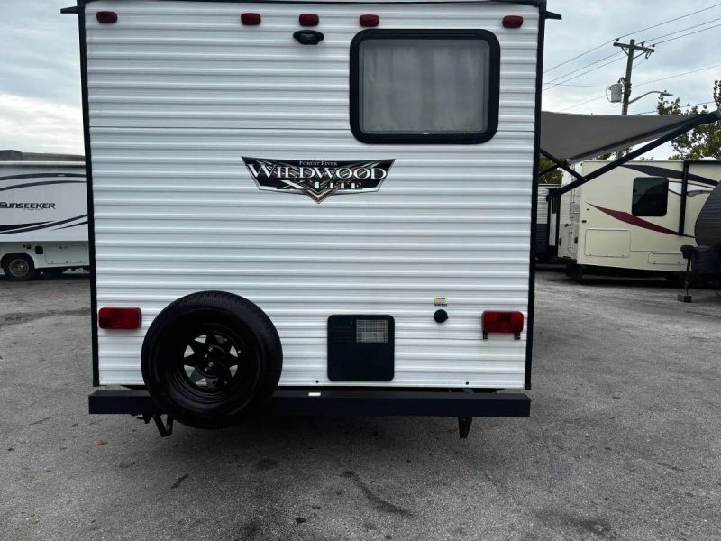 2020 Wildwood By Forest River X-Lite 261BHXL in lakeland FL