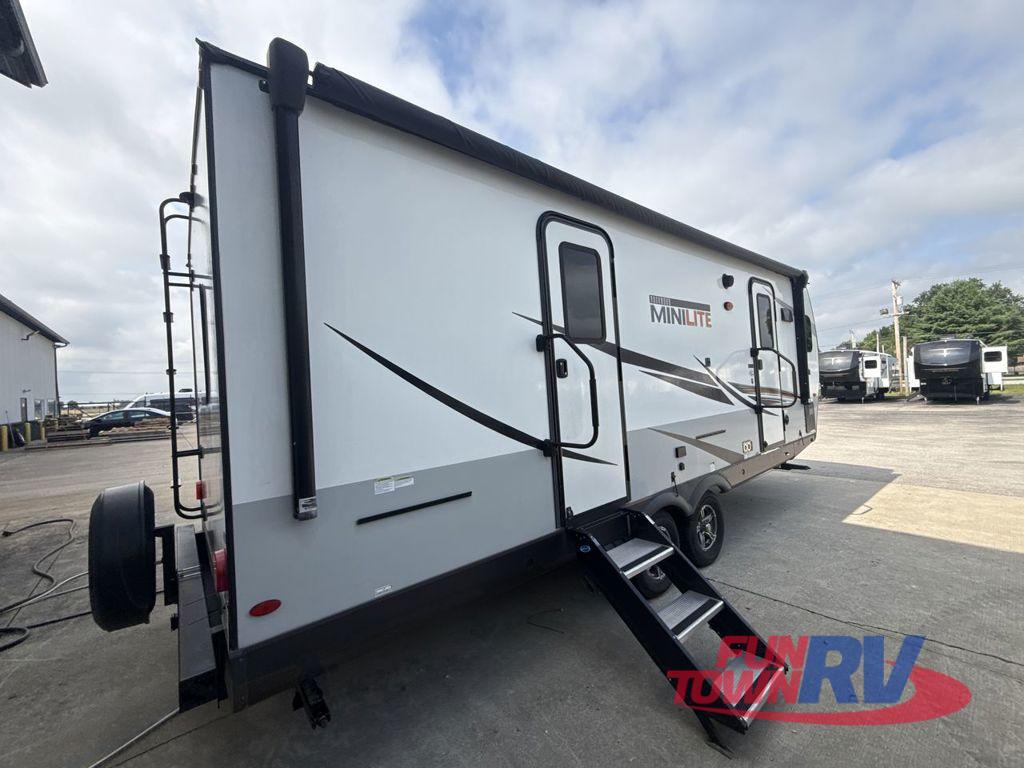 2022 Forest River Rv Rockwood Mini Lite 2516S in edinburgh IN