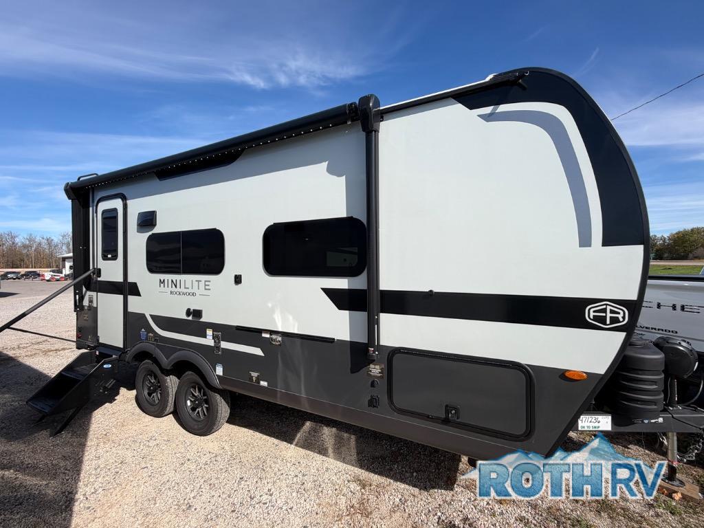 2027 Forest River Rv Rockwood Mini Lite 2109S in grand rapids MN