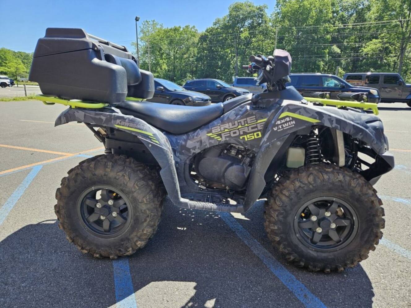 A photo of this 2023 Kawasaki Brute Force® 750 4x4i EPS Fragment Camo Gray