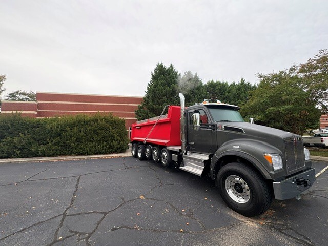 2027 KENWORTH T880S in Greensboro, NC