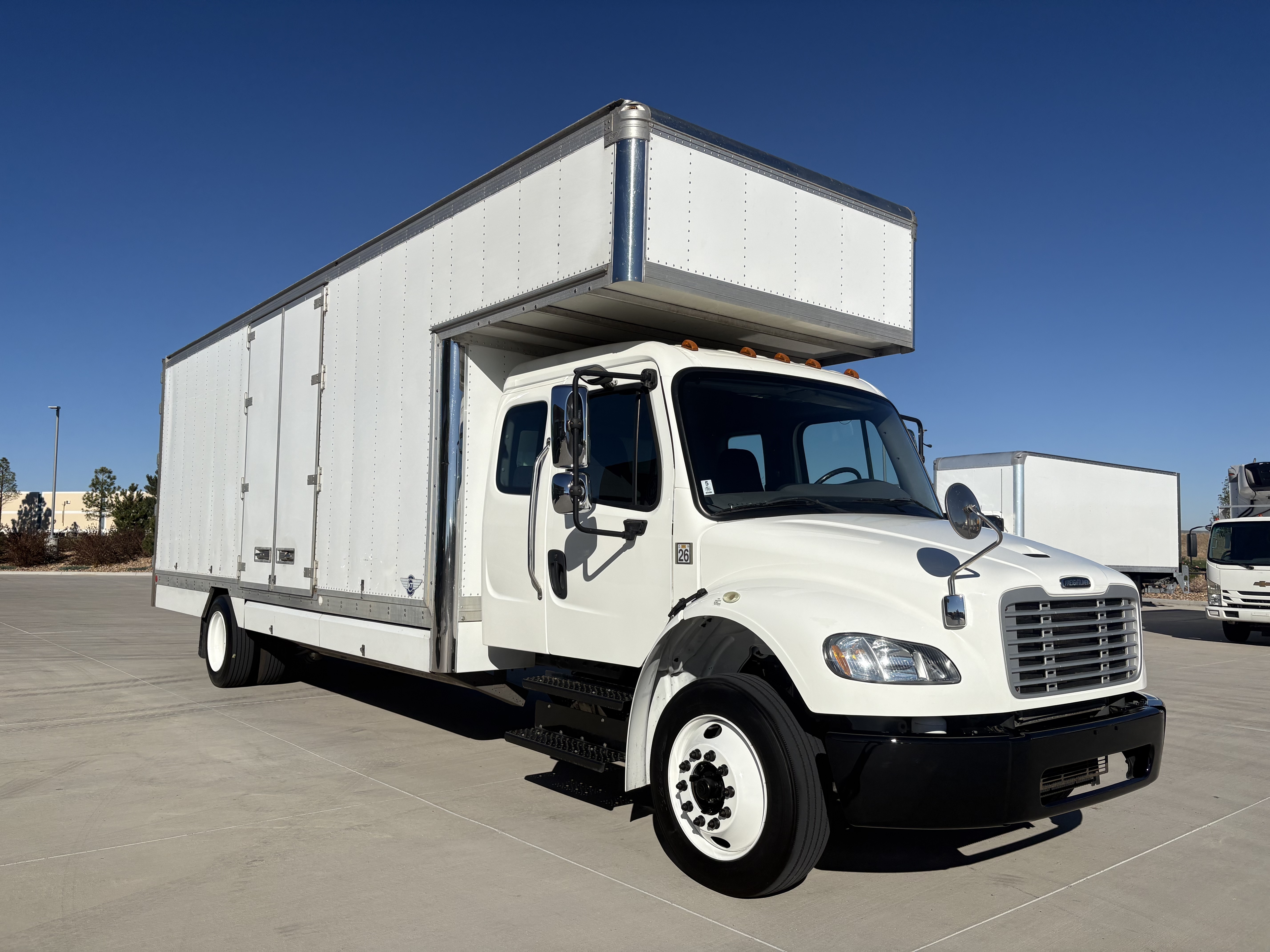 2019 FREIGHTLINER BUSINESS CLASS M2 106 in Englewood, CO