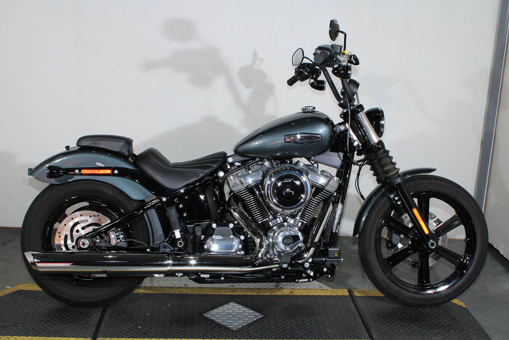 2025 Harley-Davidson Street Bob in Miami, FL
