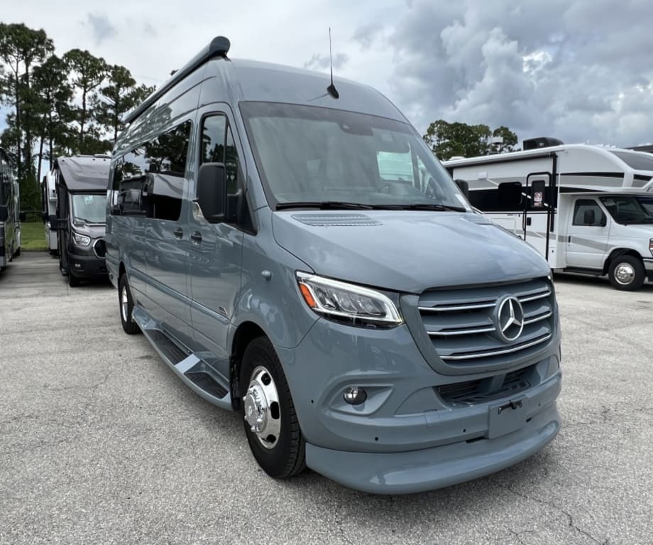 2025 Midwest Automotive Designs HERITAGE MD4 in fort myers FL