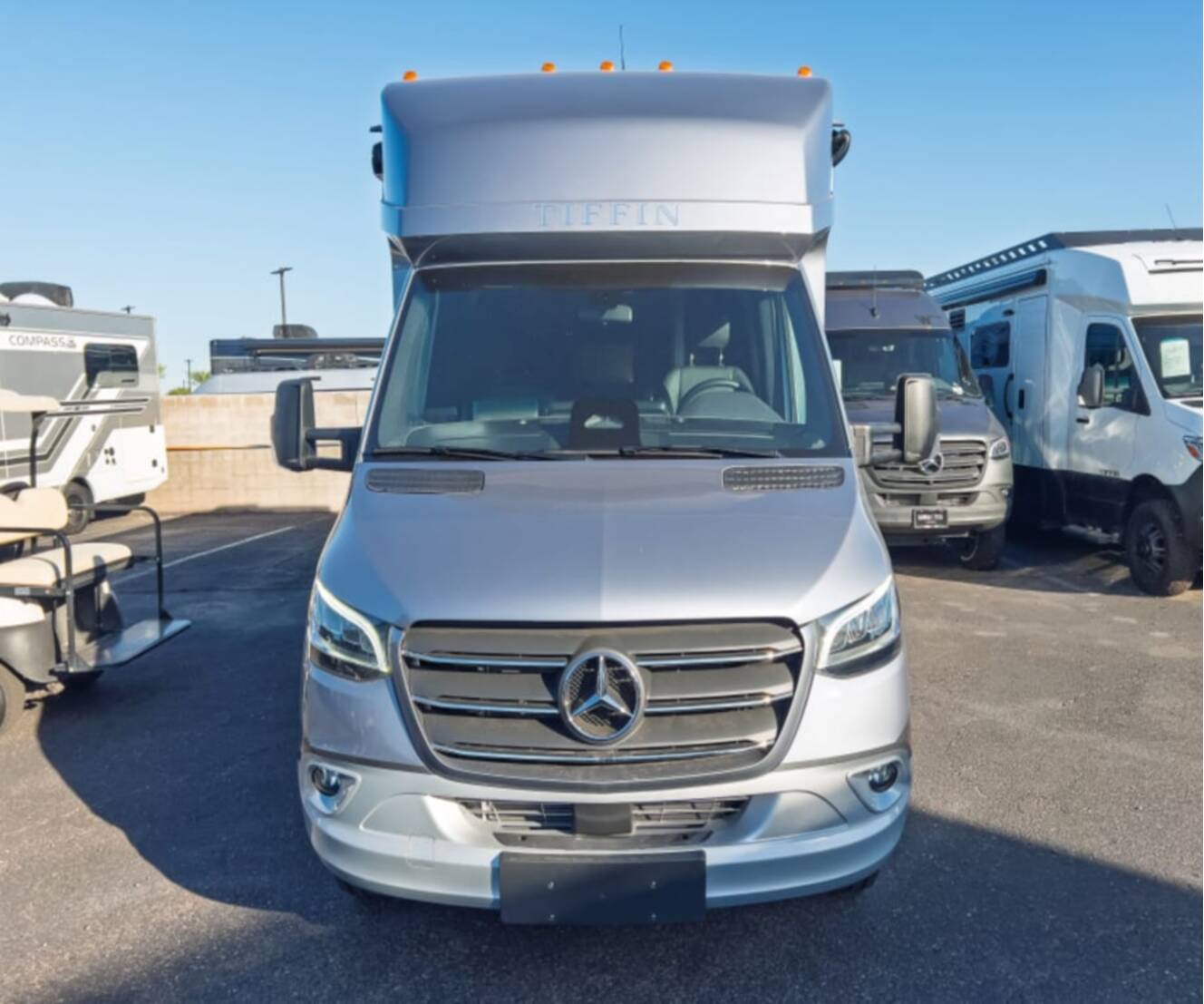 A photo of this 2027 Tiffin WAYFARER 25XLW