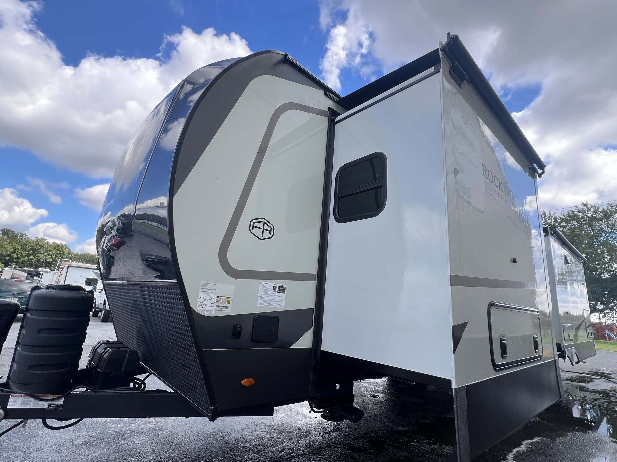 New 2027 Forest River Rockwood Signature 8392RL For Sale in