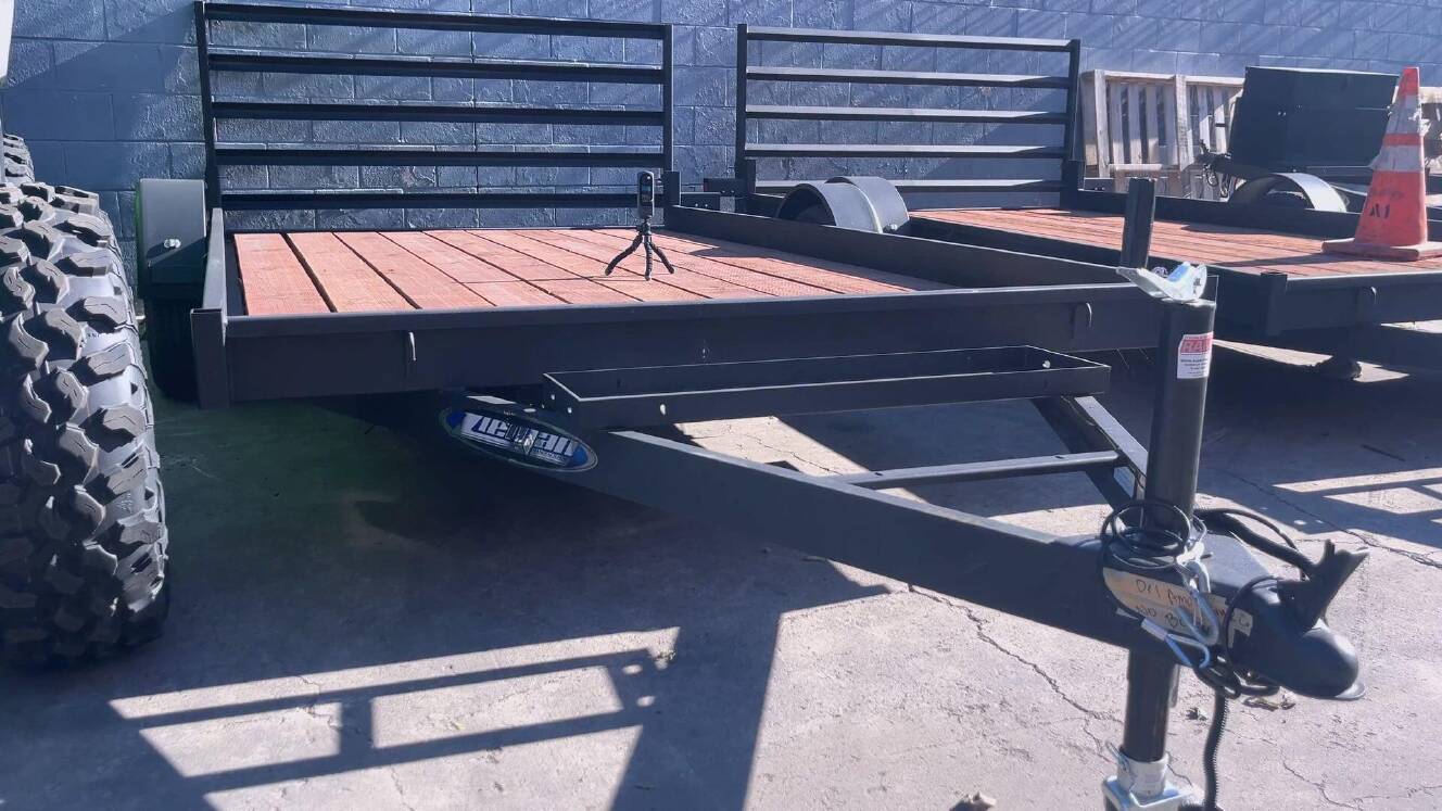 A photo of this 2025 Zieman F-712 WOOD DECK