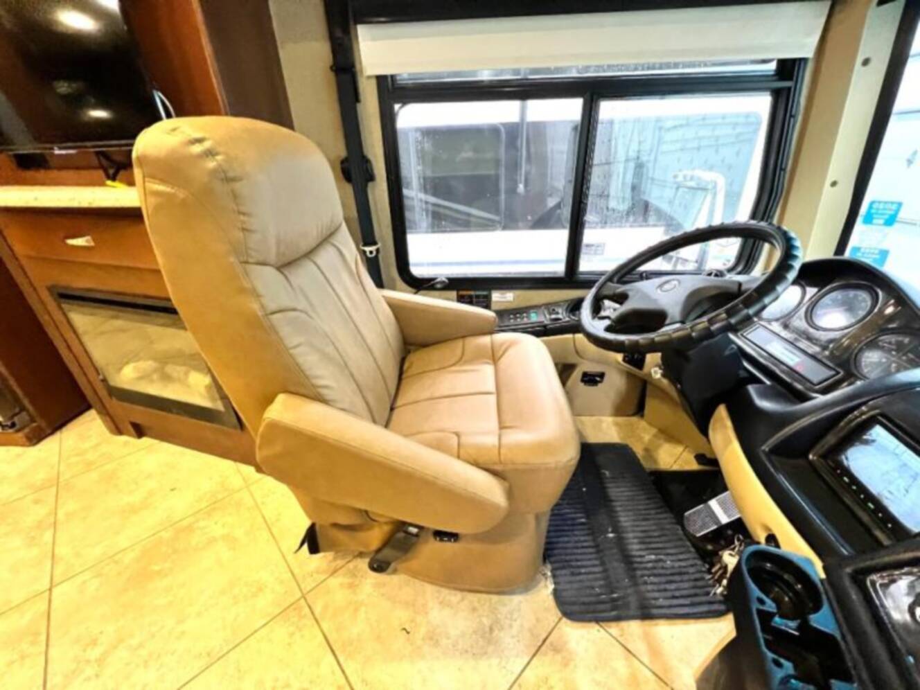 A photo of this 2014 Thor Motor Coach Tuscany XTE 40EX