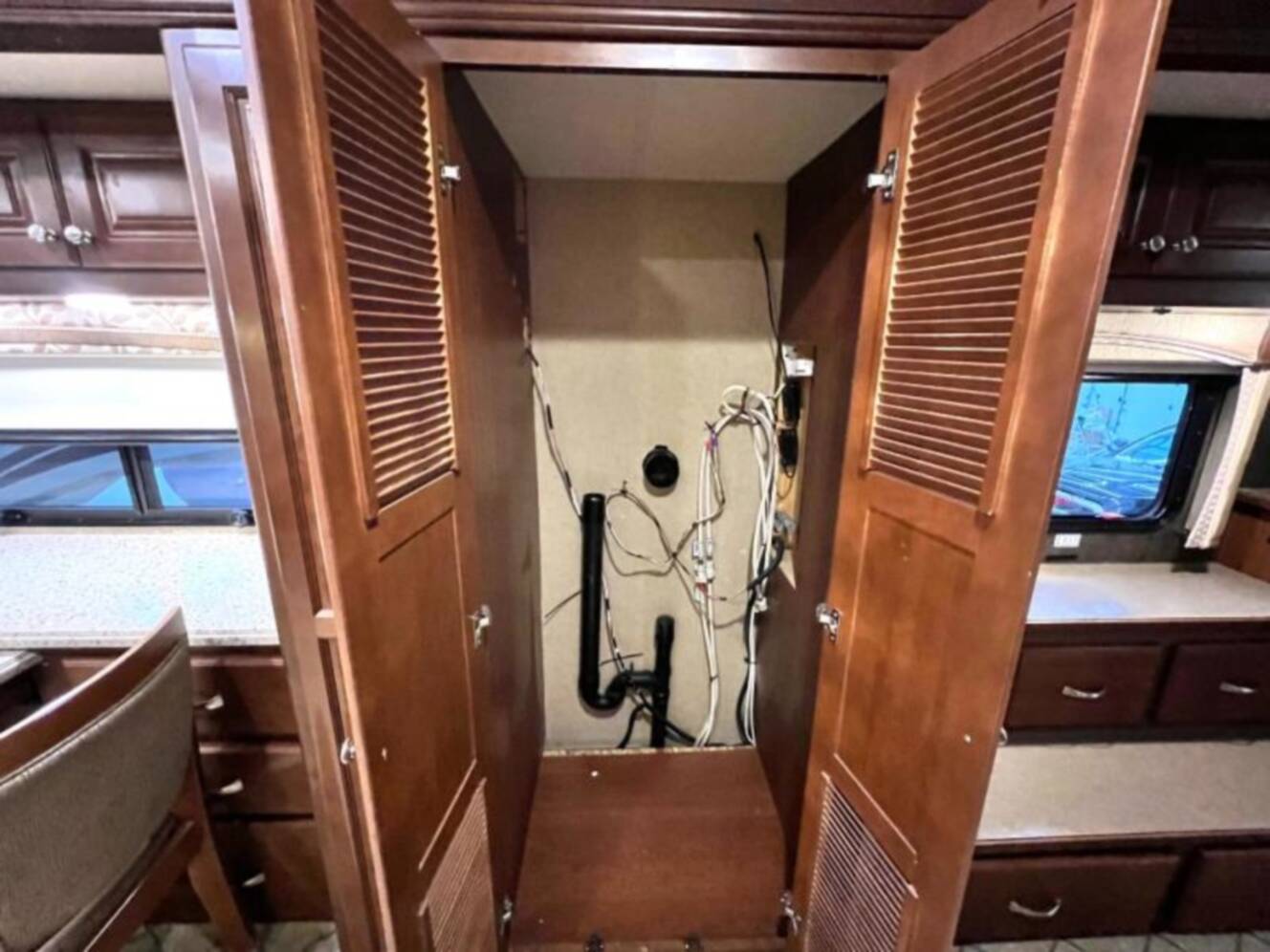 A photo of this 2014 Thor Motor Coach Tuscany XTE 40EX