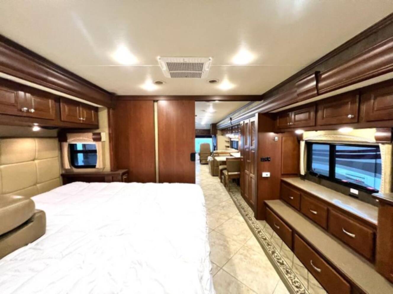 A photo of this 2014 Thor Motor Coach Tuscany XTE 40EX