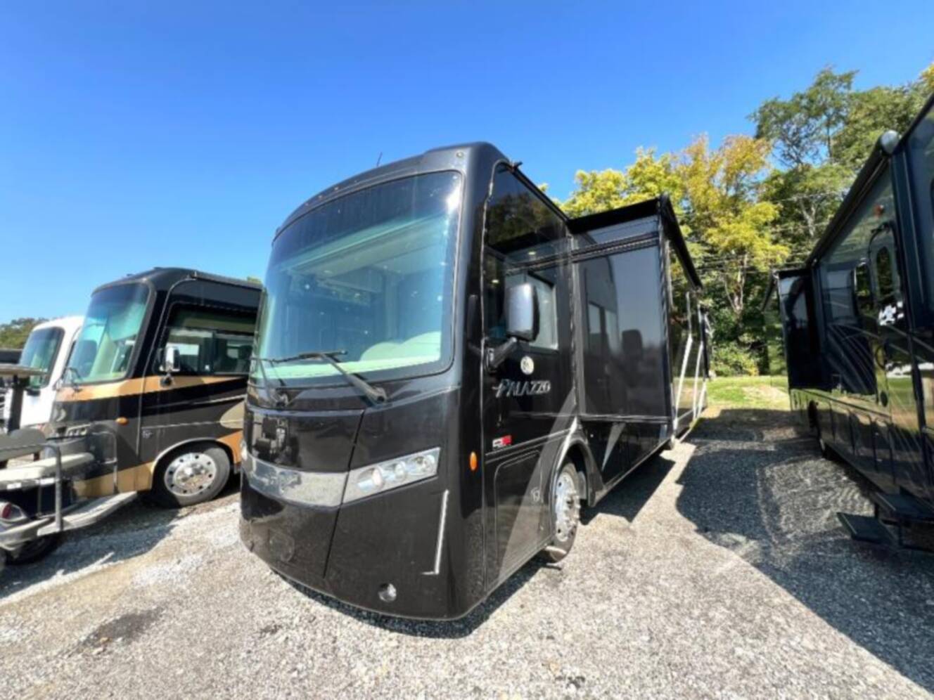 A photo of this 2019 Thor Motor Coach Palazzo 37.4