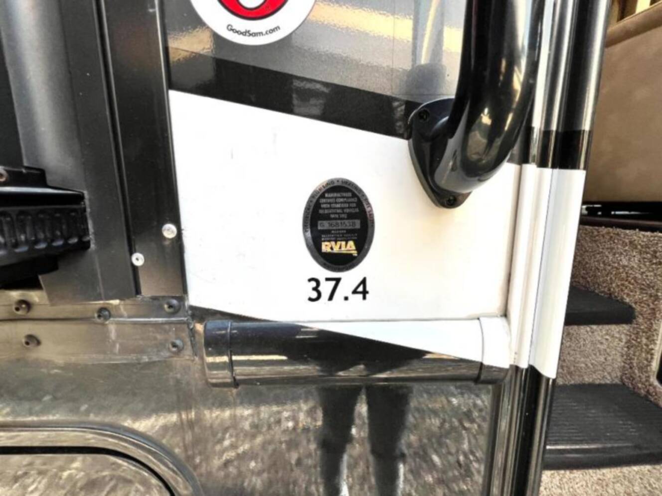 A photo of this 2019 Thor Motor Coach Palazzo 37.4