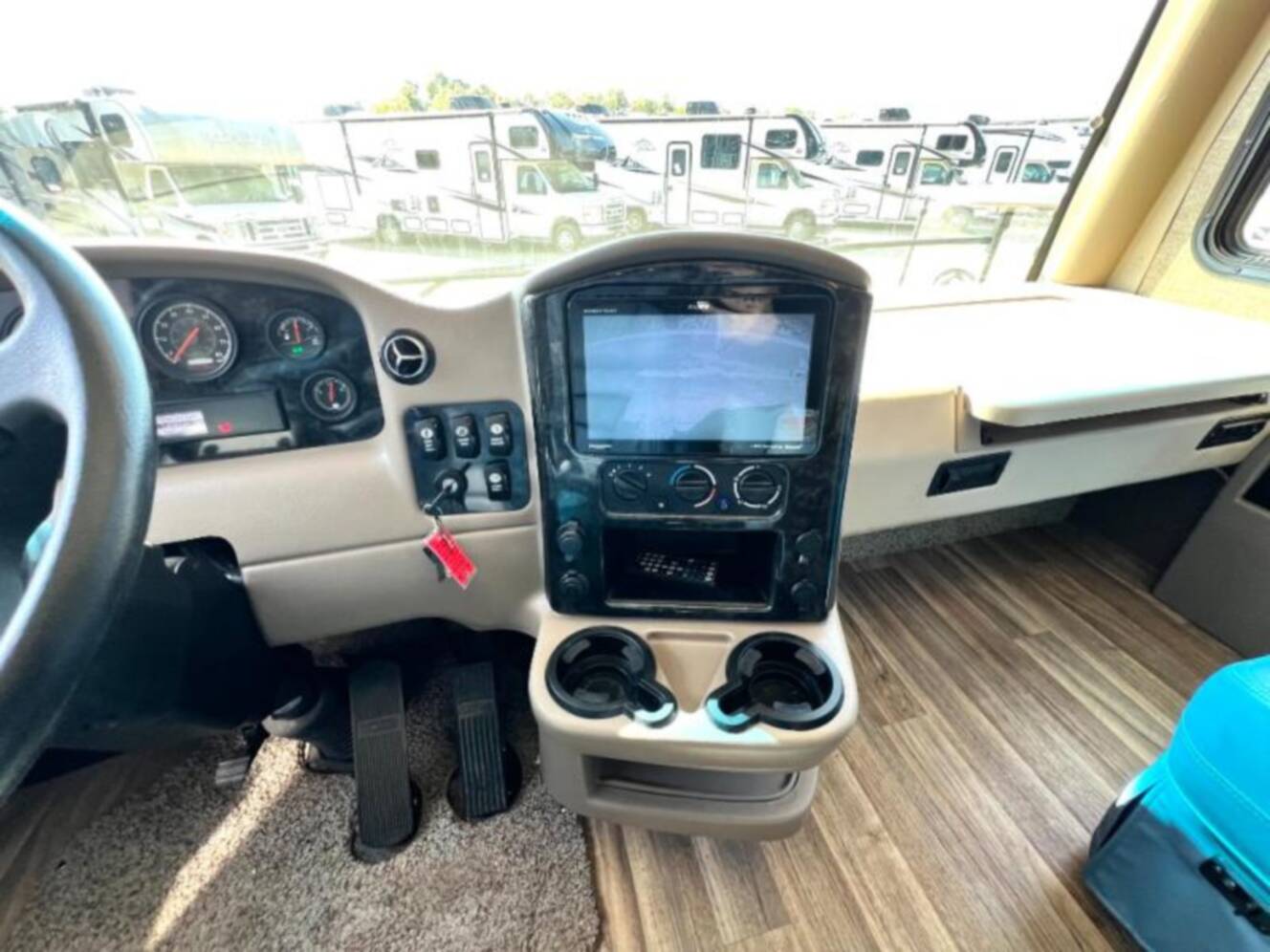 A photo of this 2019 Thor Motor Coach Palazzo 37.4