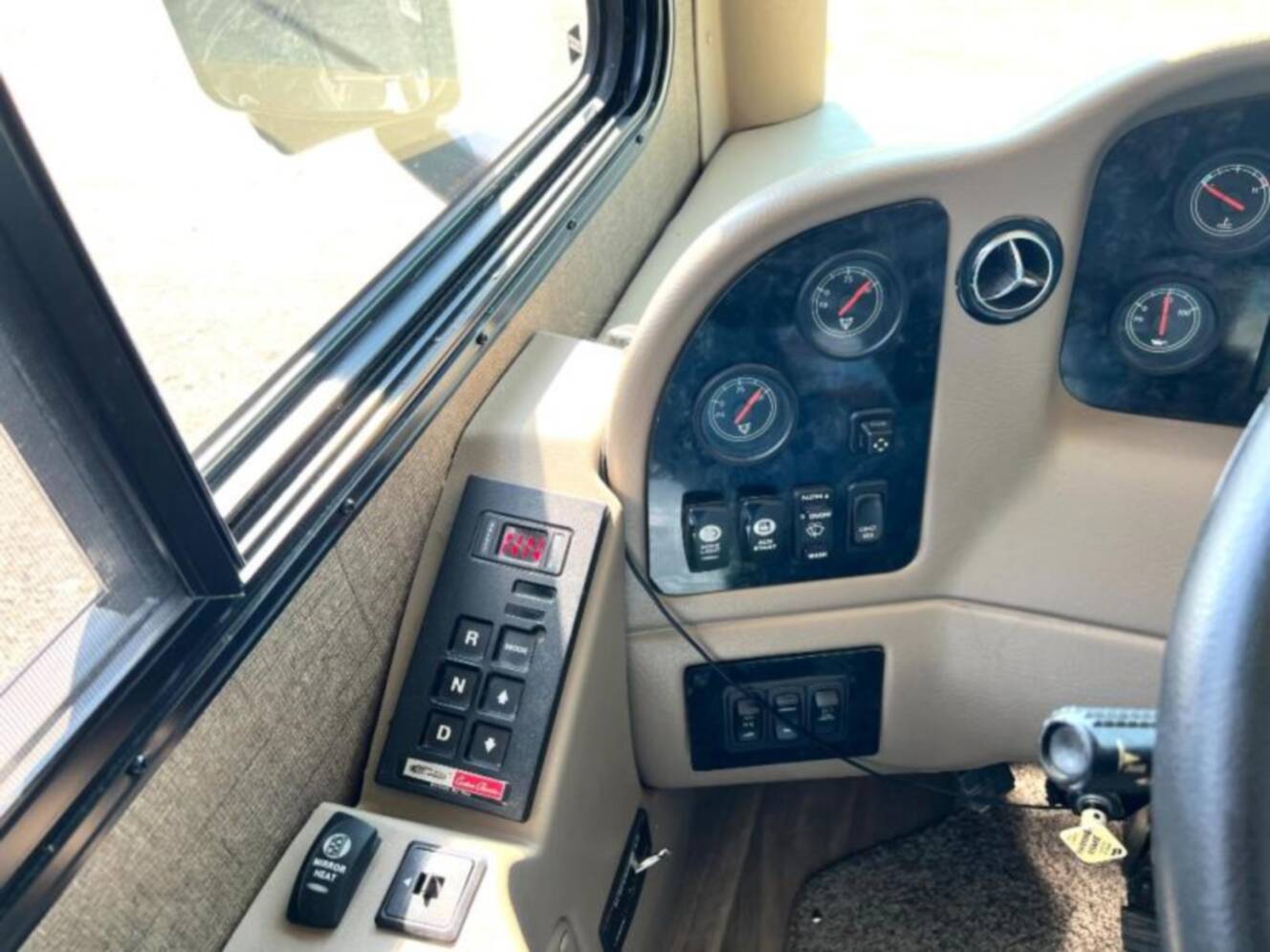 A photo of this 2019 Thor Motor Coach Palazzo 37.4