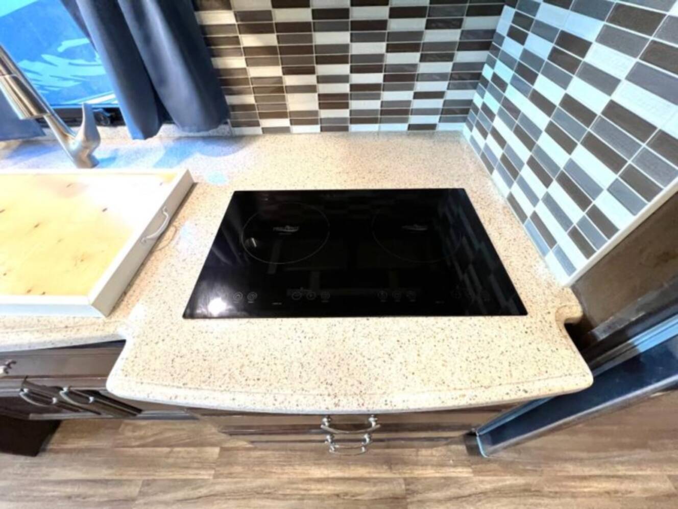 A photo of this 2019 Thor Motor Coach Palazzo 37.4