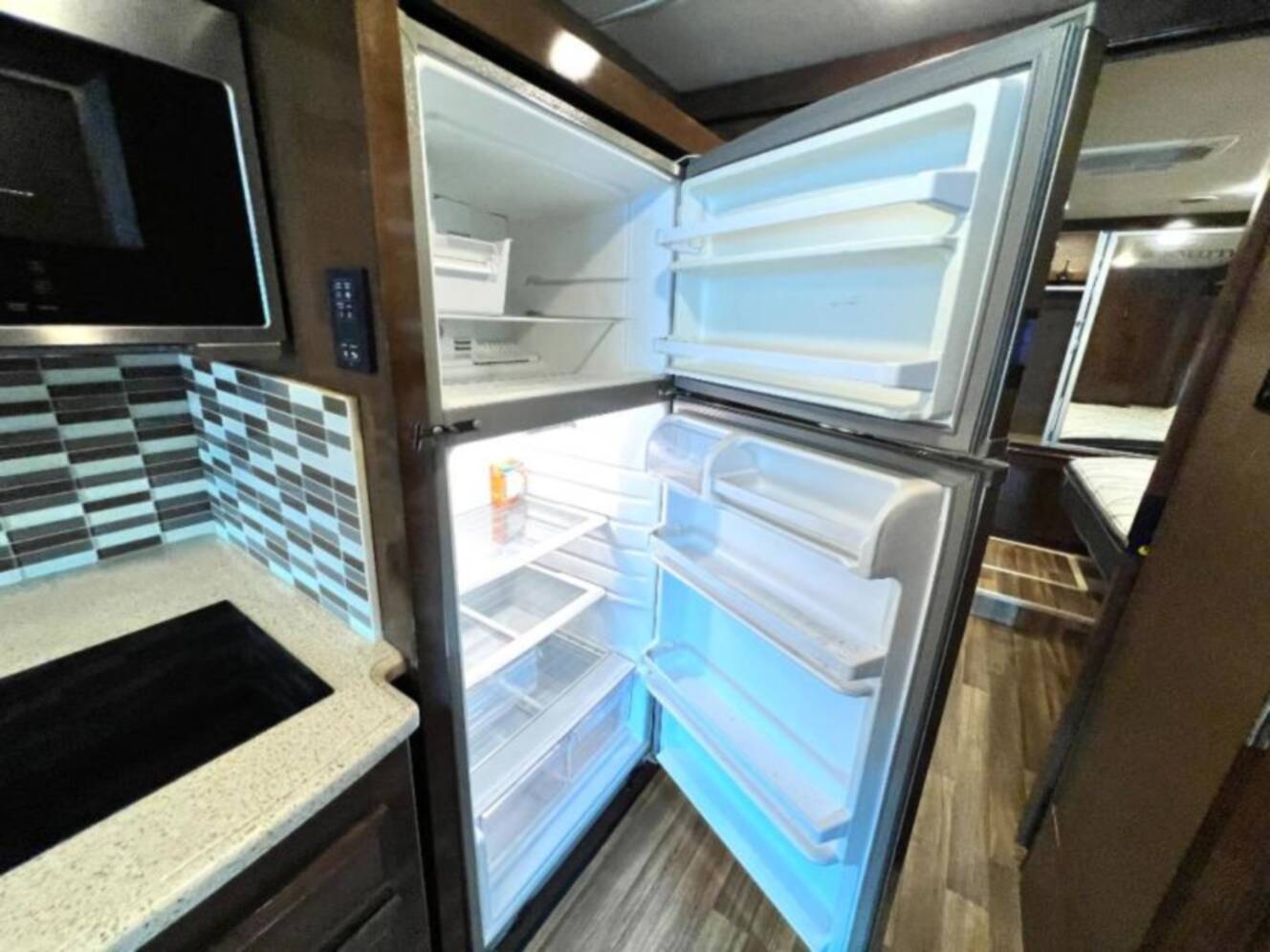 A photo of this 2019 Thor Motor Coach Palazzo 37.4