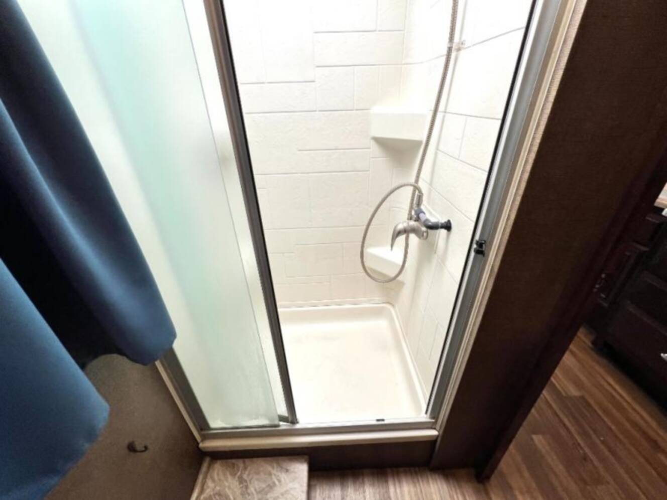 A photo of this 2019 Thor Motor Coach Palazzo 37.4