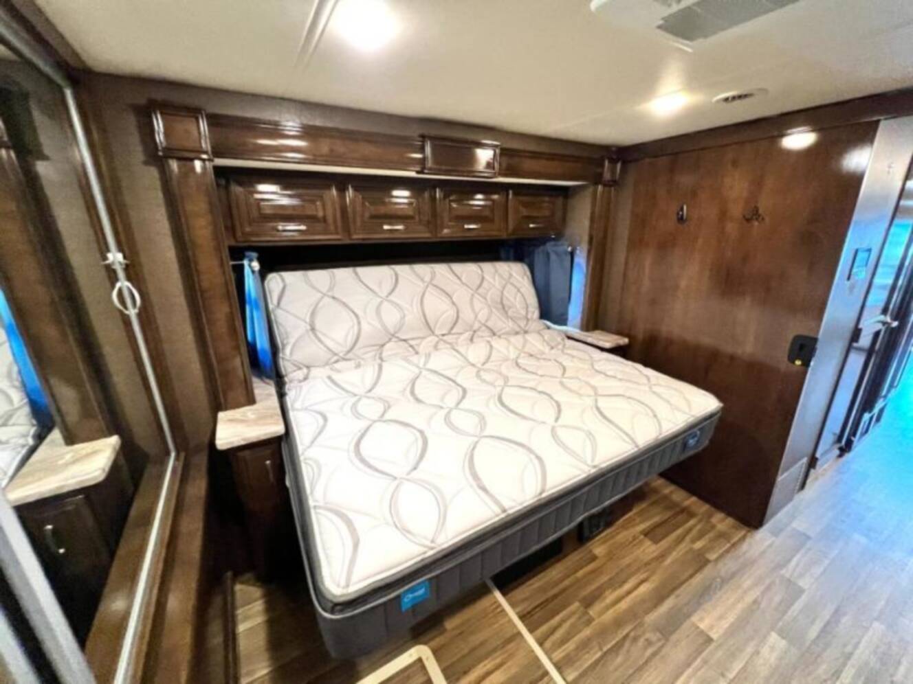 A photo of this 2019 Thor Motor Coach Palazzo 37.4
