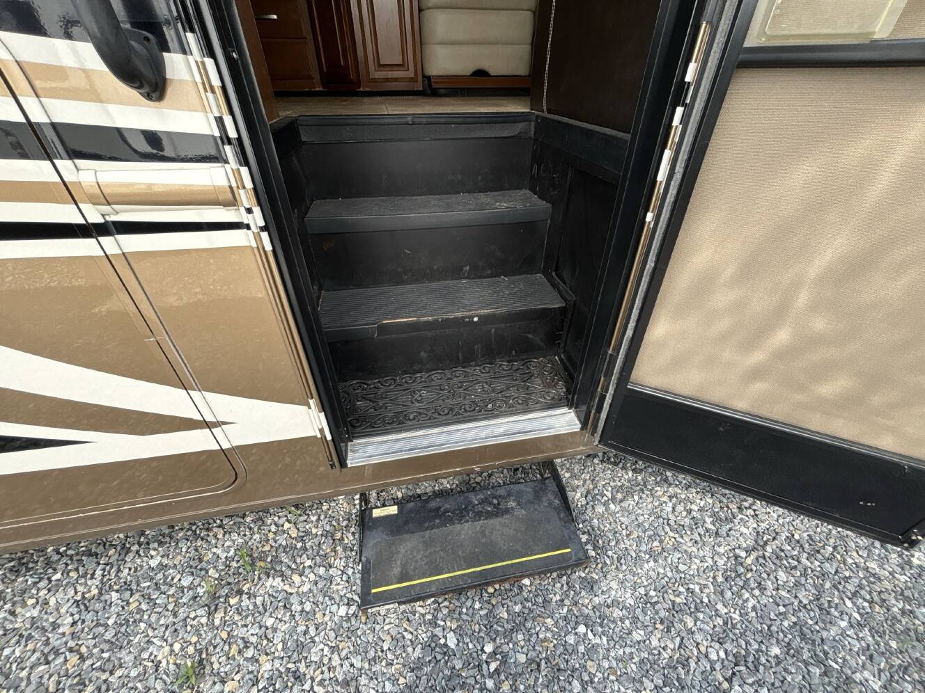 A photo of this 2014 Thor PALAZZO 33.3
