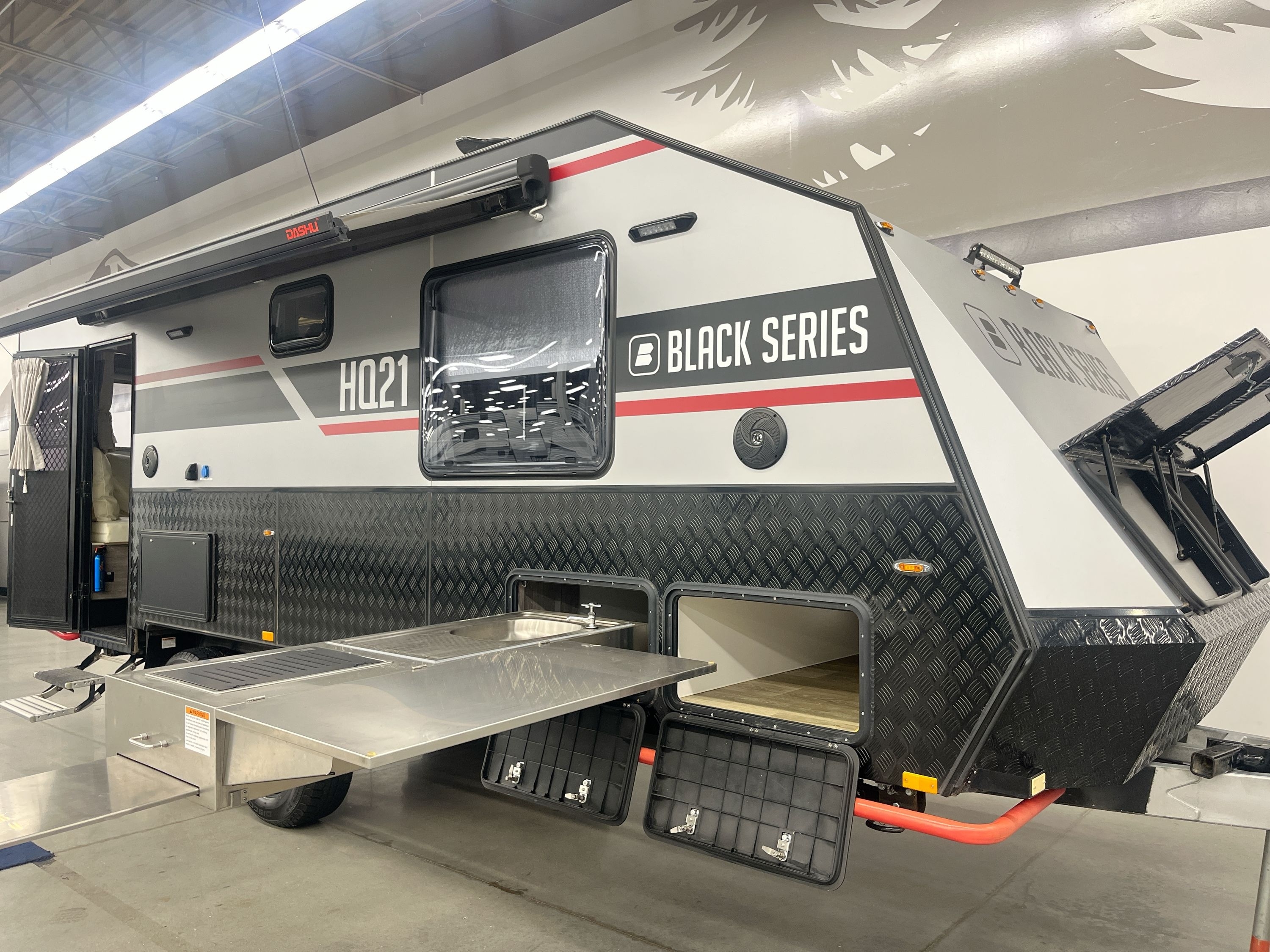 2021 Black Series BLACK SERIES CARAVAN HQ21 in spring TX