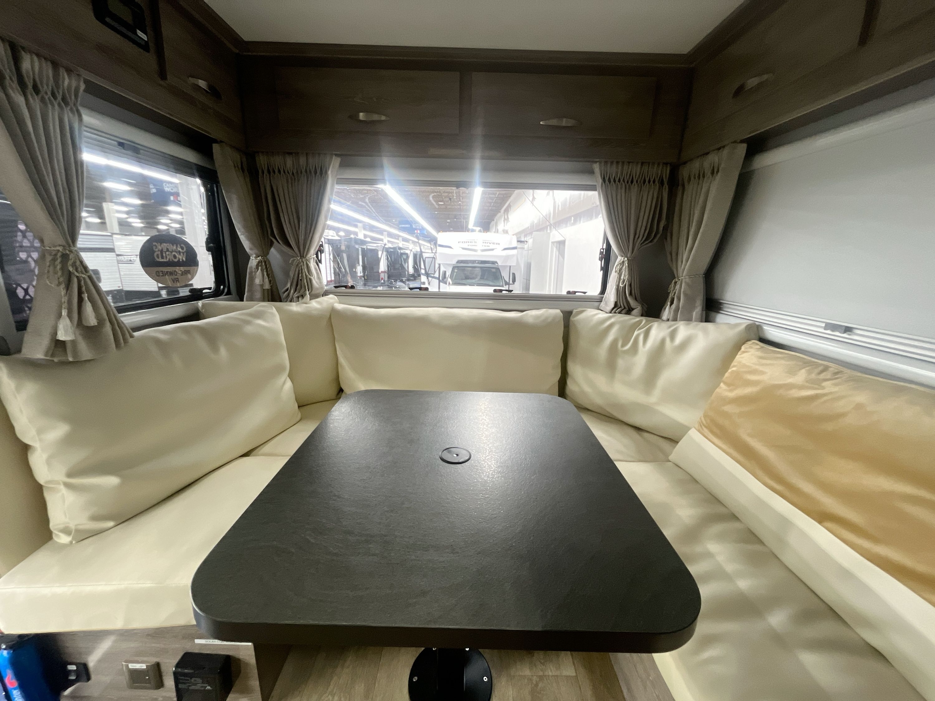 2021 Black Series BLACK SERIES CARAVAN HQ21 in spring TX