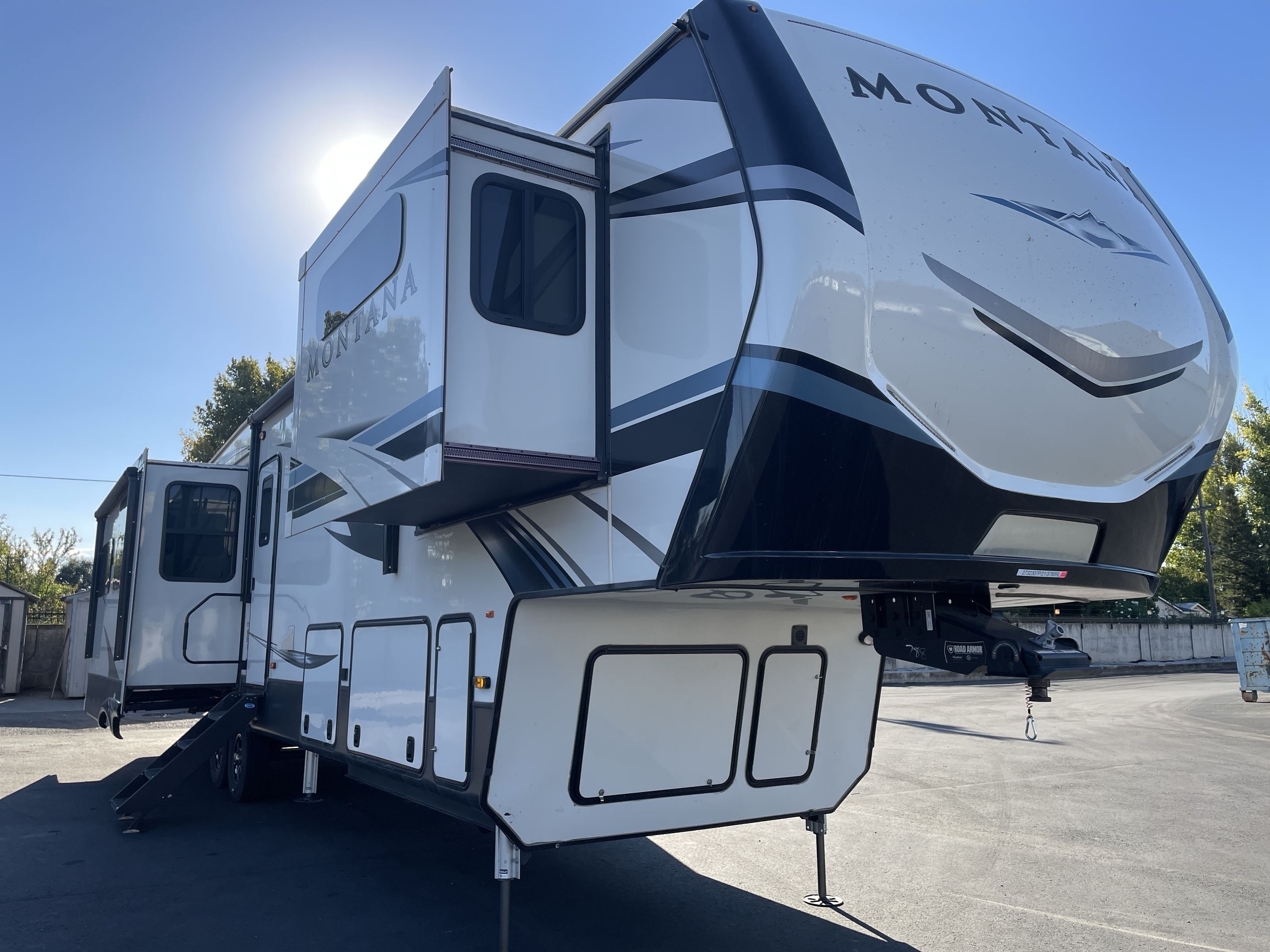 2021 Keystone MONTANA 3780RL in anderson CA