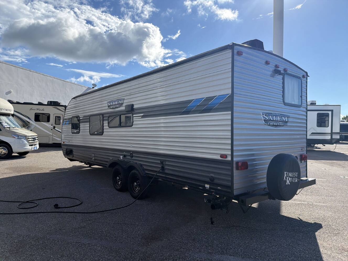 A photo of this 2021 Forest River SALEM CRUISE LITE 261BHXL