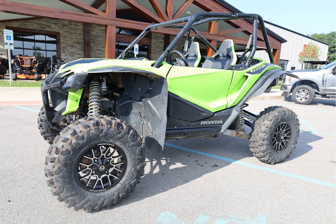 A photo of this 2020 Honda Talon 1000R