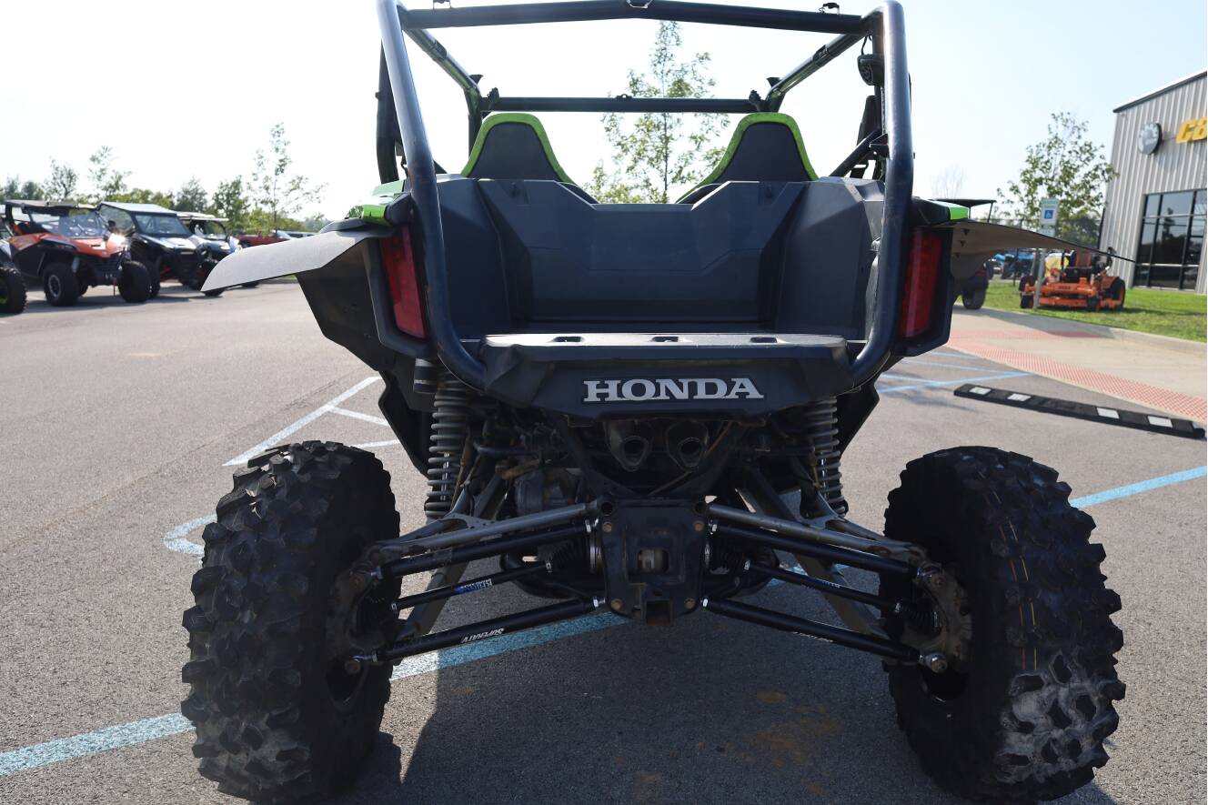 A photo of this 2020 Honda Talon 1000R