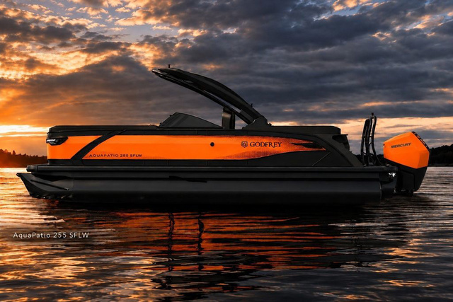 2027 Godfrey Aquapatio 25' Ultra Lounge Windshield Tritoon - 255 ULW 256 ULW TWIN in douglasville GA