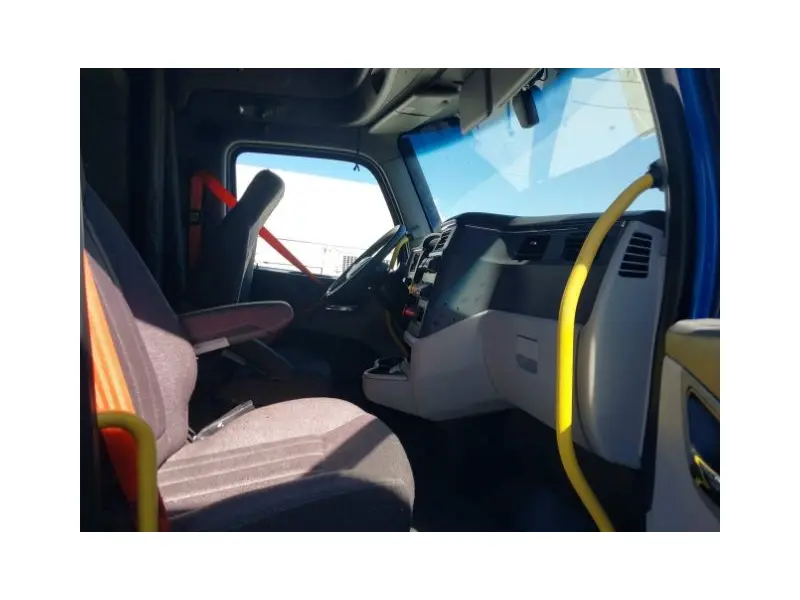 2022 PETERBILT 579