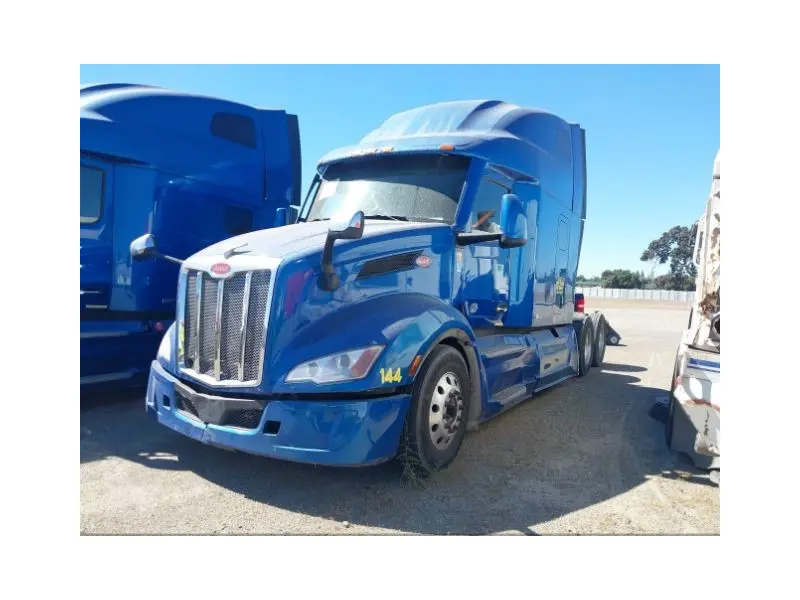 2022 PETERBILT 579