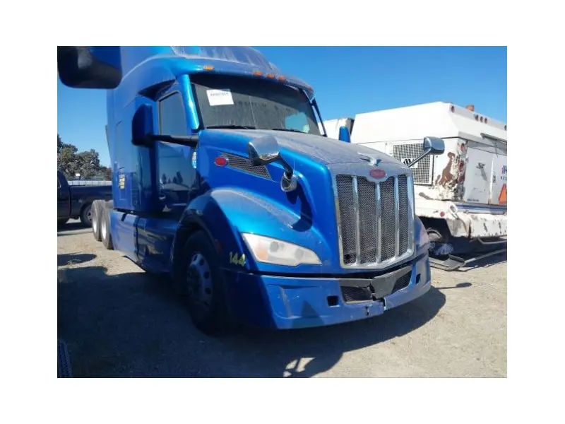 2022 PETERBILT 579