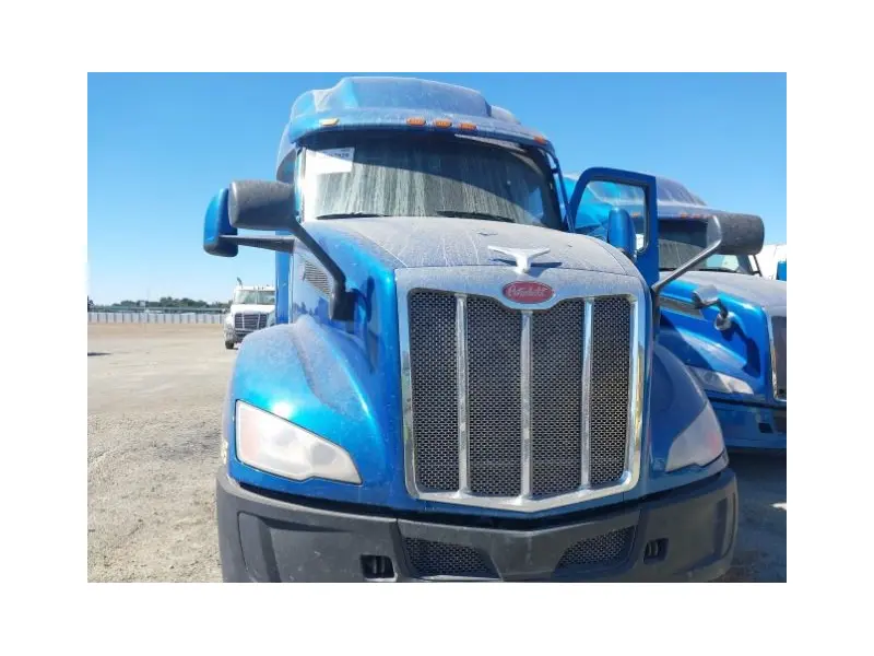 2022 Peterbilt 579