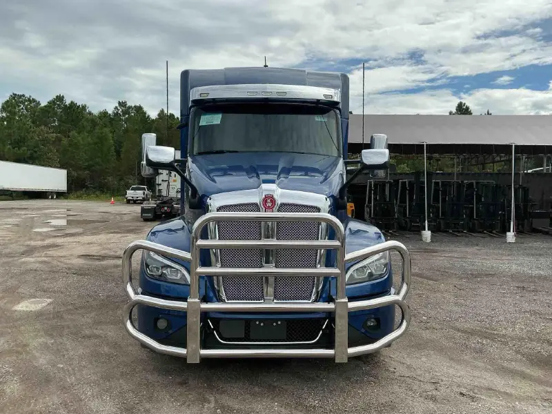 2023 KENWORTH T680