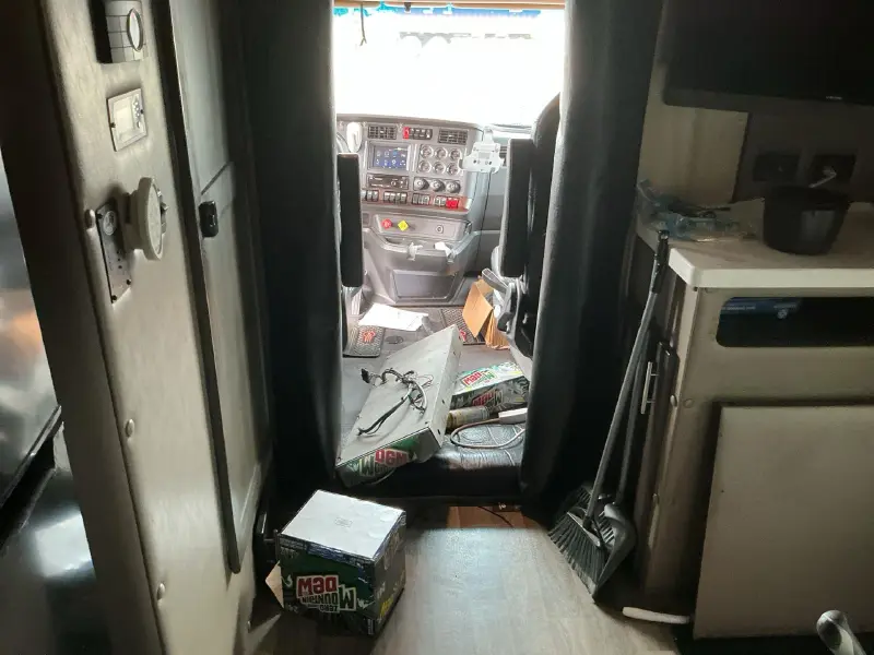 2023 KENWORTH T680