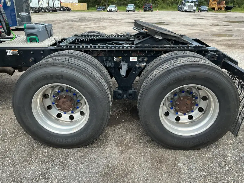 2023 KENWORTH T680