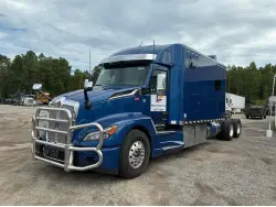 2023 KENWORTH T680