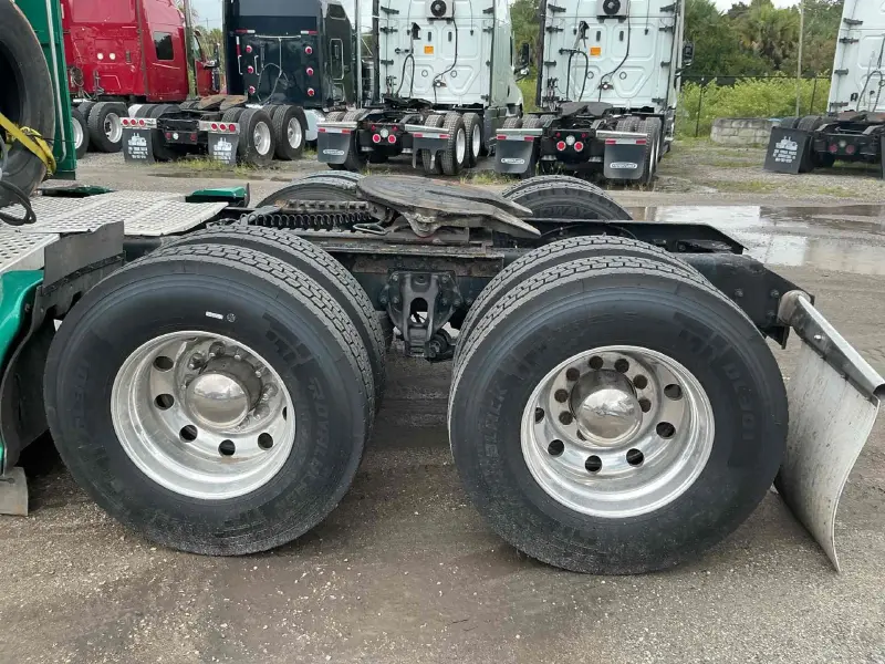 2021 KENWORTH T680