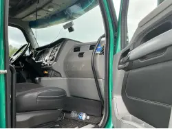 2021 KENWORTH T680
