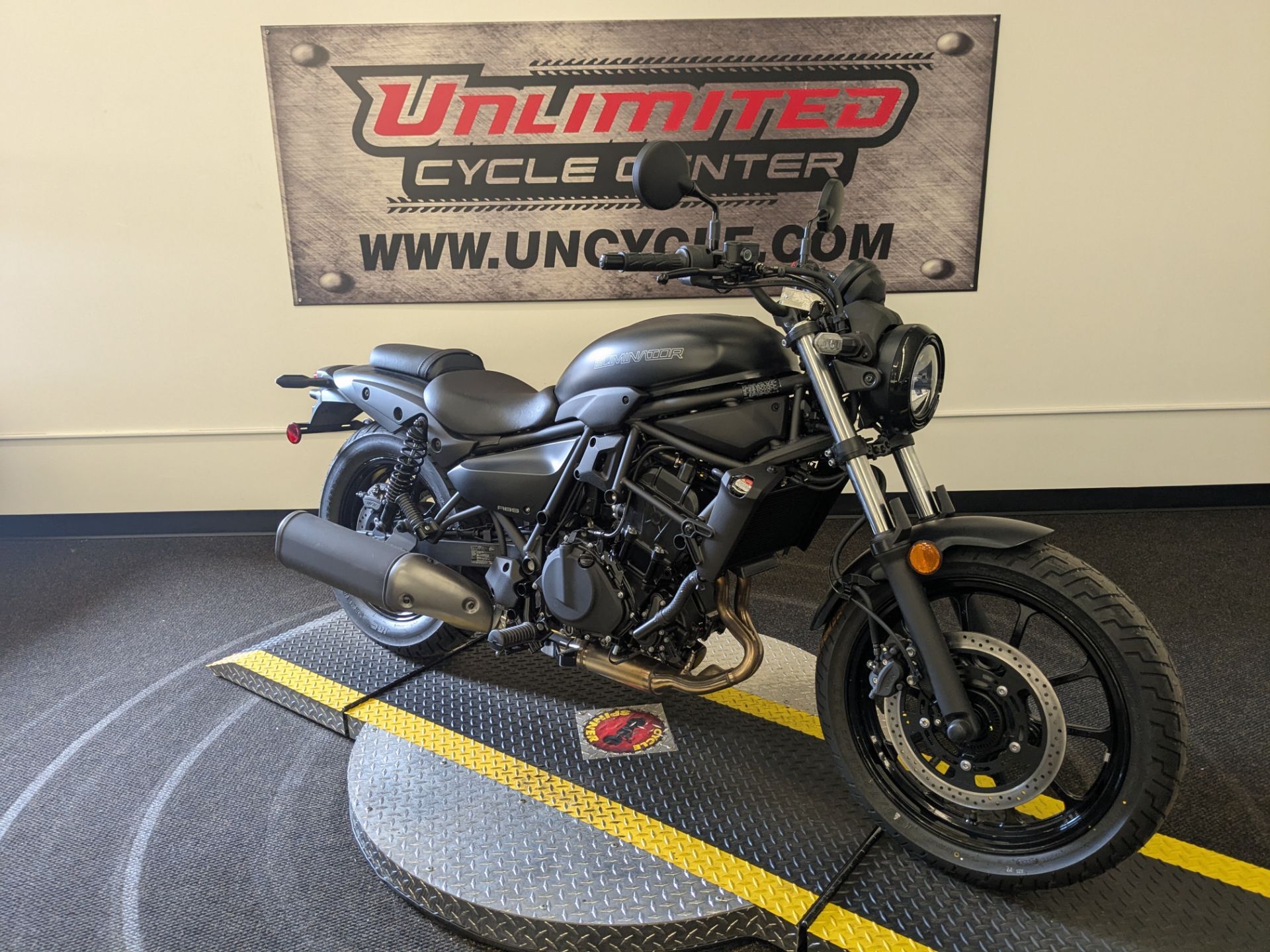 2025 Kawasaki Eliminator® ABS ABS in Tyrone, PA