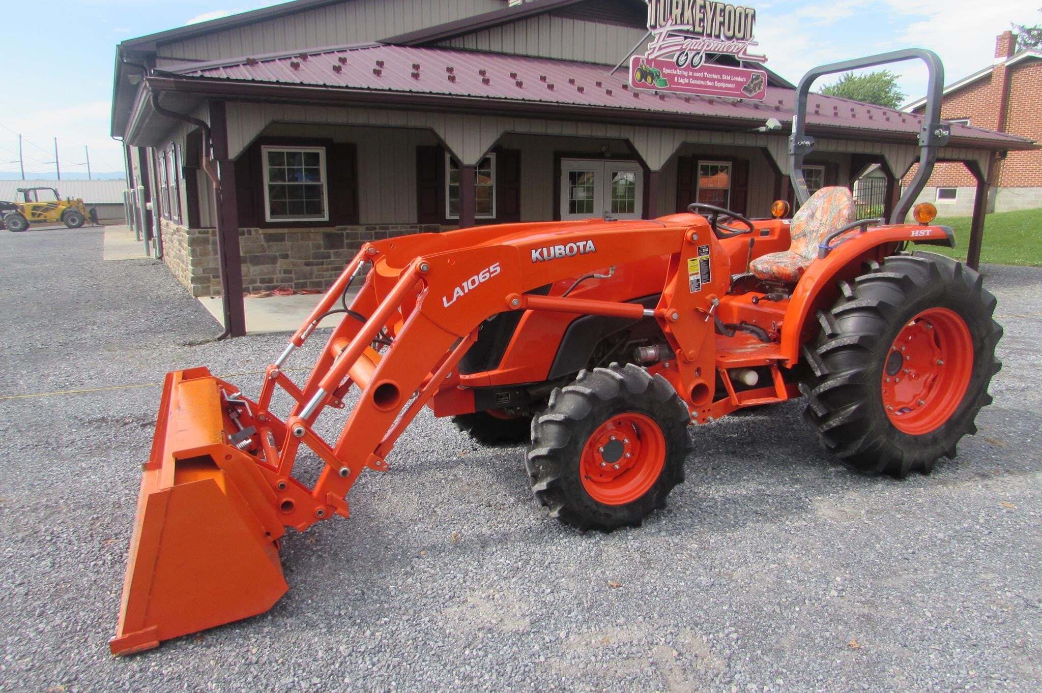2015 KUBOTA MX5200HST in Chambersburg, PA