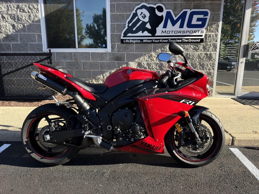2014 Yamaha YZF R1 R1 in Sterling, VA