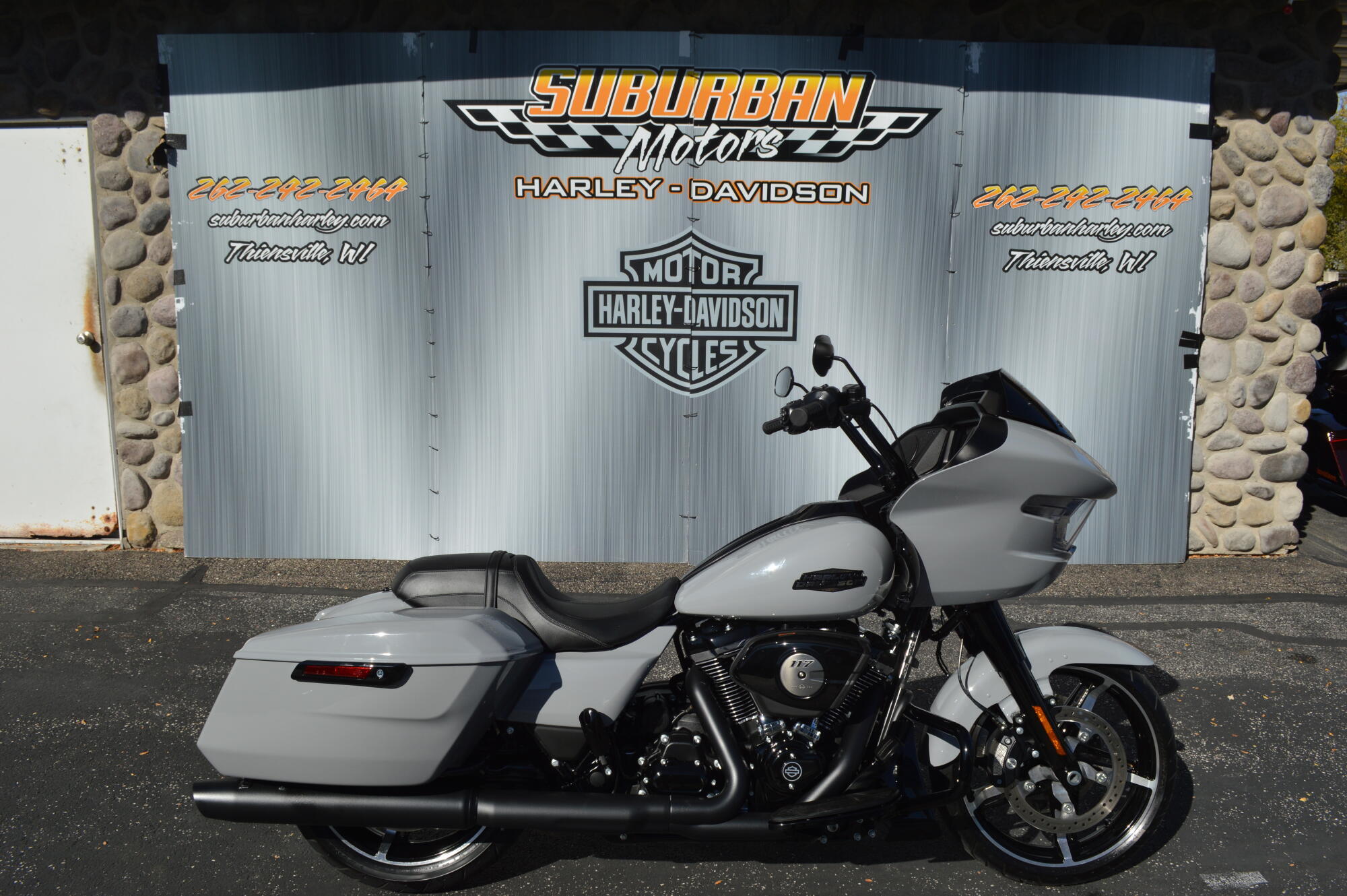 2025 Harley-Davidson Road Glide in Thiensville, WI