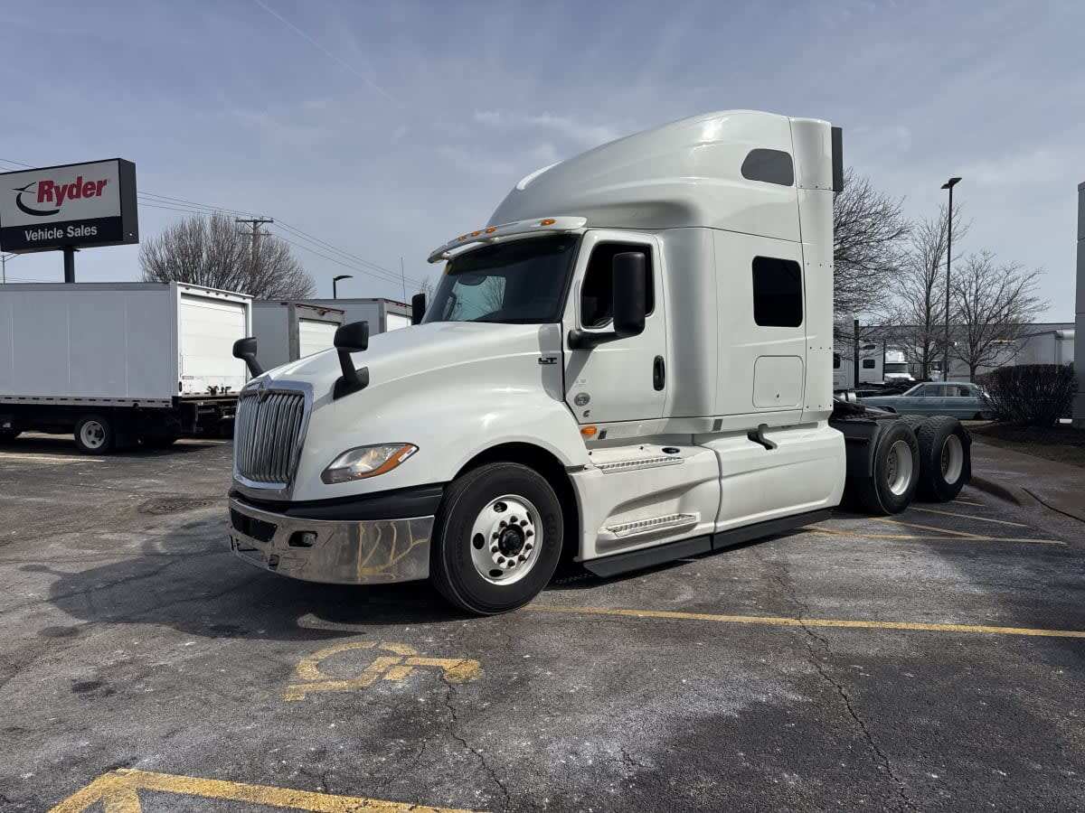2020 INTERNATIONAL LT625 SLPR CAB in Bolingbrook, IL