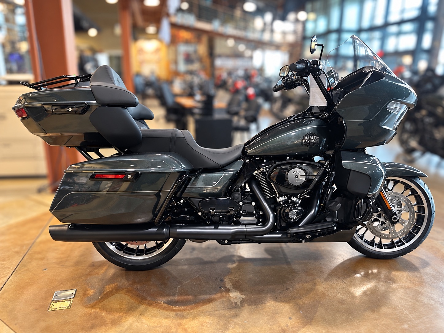 2026 Harley-Davidson Road Glide® Limited LIMITED in Smyrna, DE