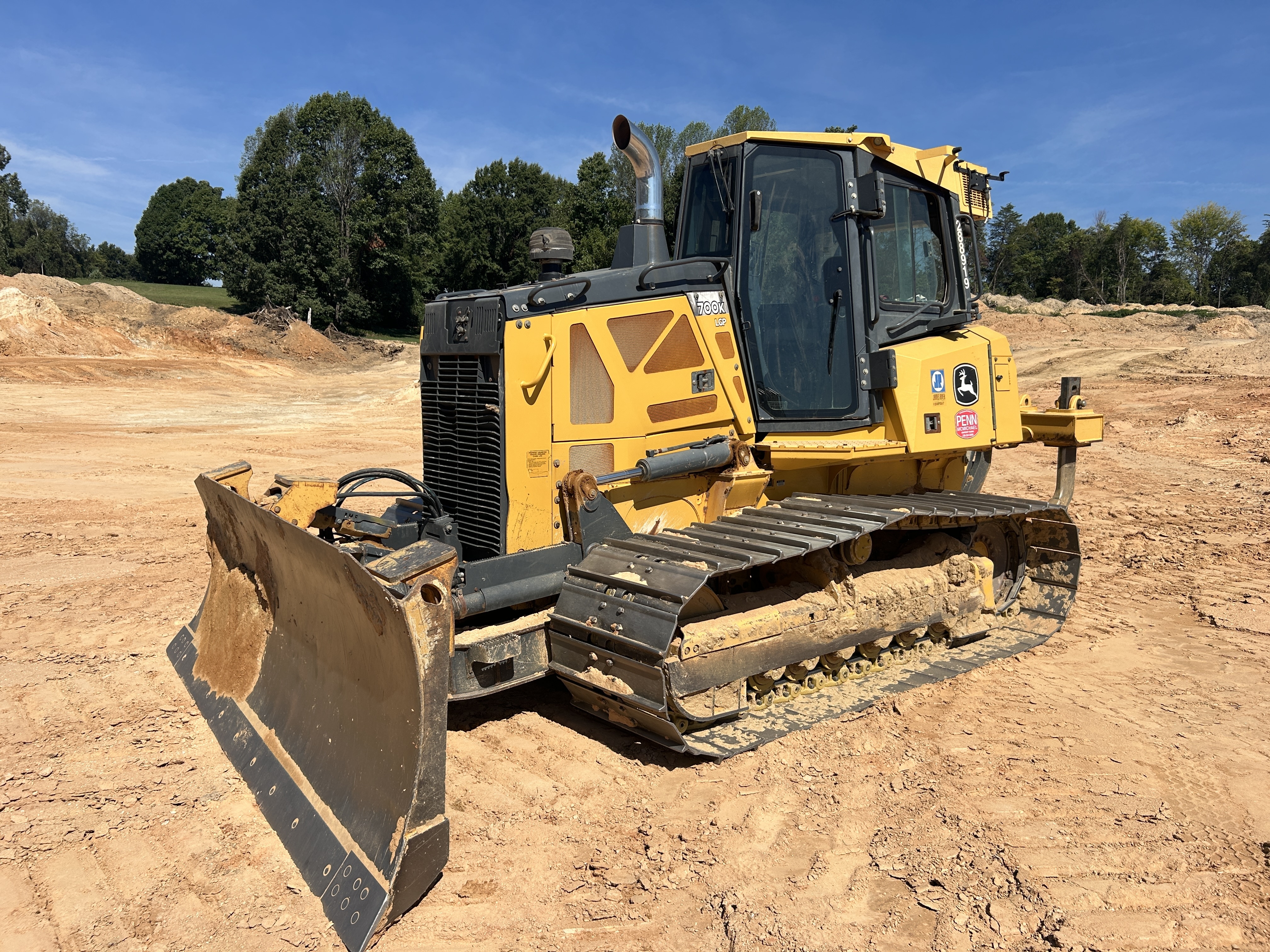 2016 JOHN DEERE 700K LGP in Reidsville, NC