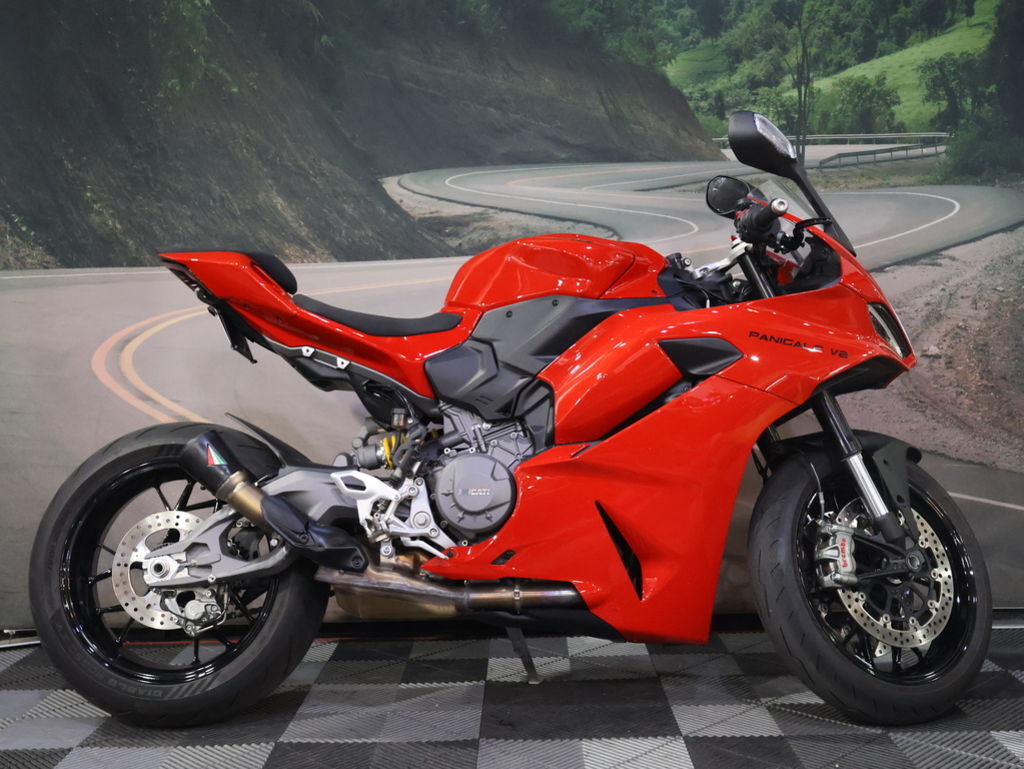 2025 Ducati Panigale V2 V2 in Chatsworth, CA